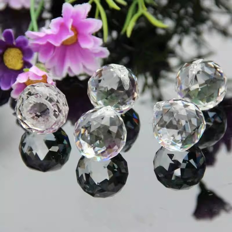 Ciondolo in Cristallo Sfaccett - Crystal Ball Decor recensione e prezzo